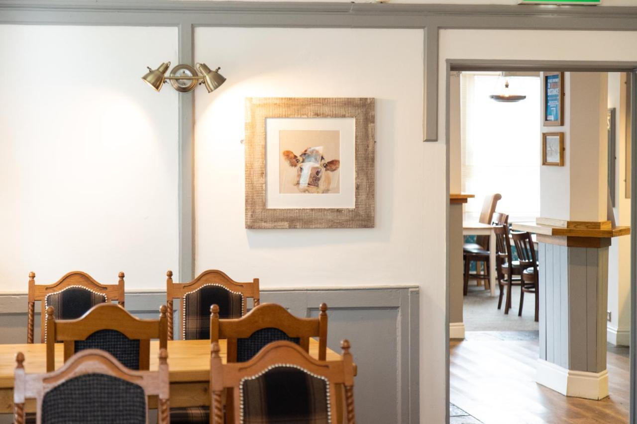 The Unicorn Inn Newton Solney Ngoại thất bức ảnh